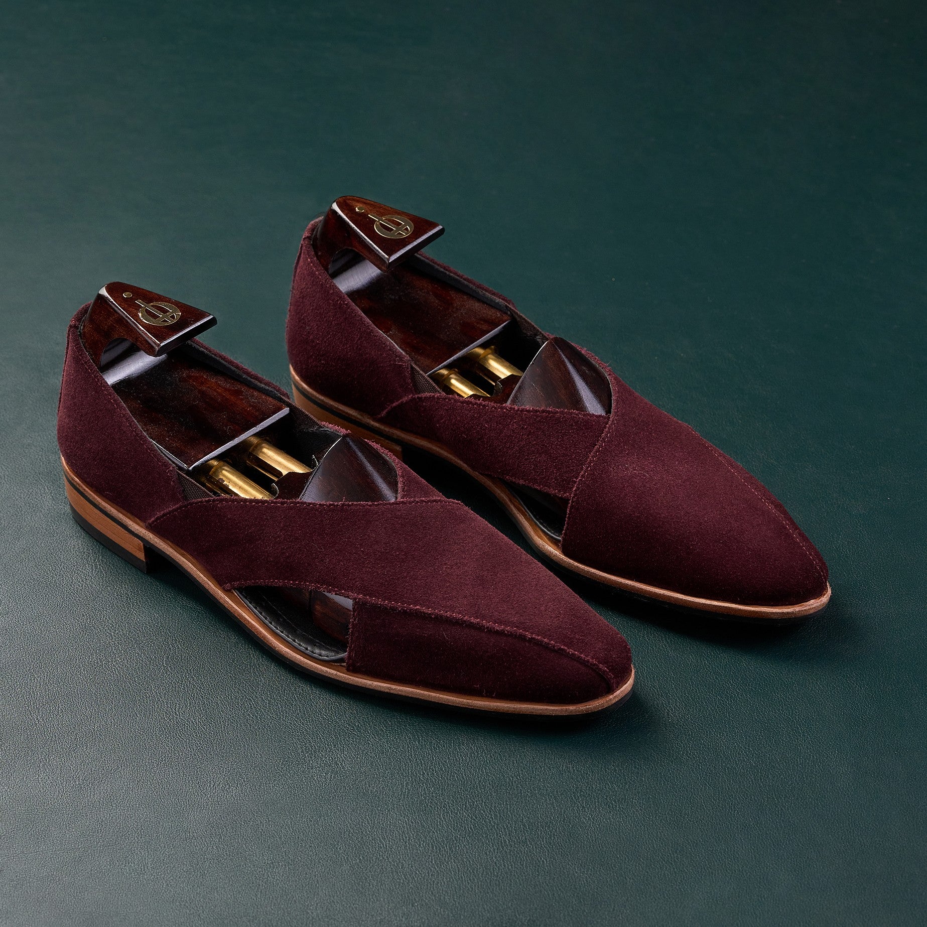 Peshawari / Suede - Burgandy