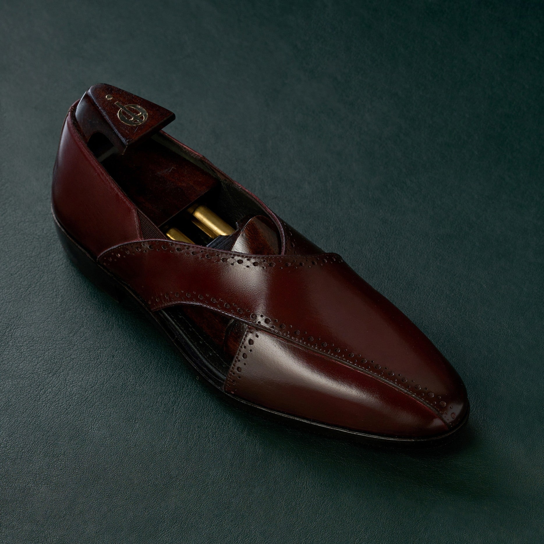 Peshwarai / Patina - Mahogany