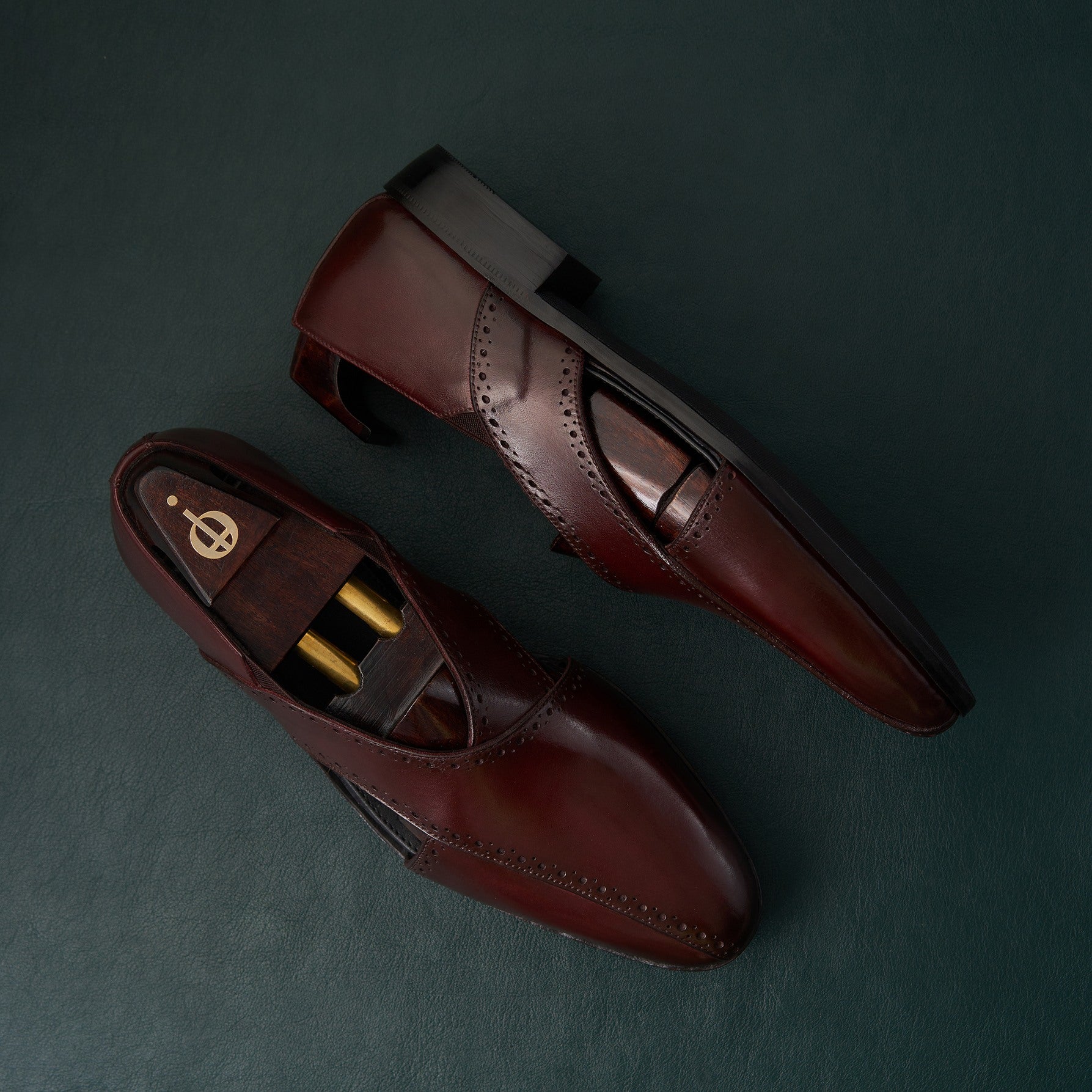 Peshwarai / Patina - Mahogany