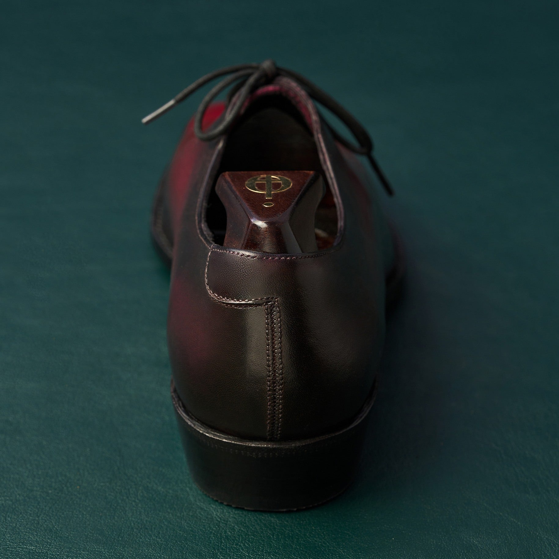 Wholecut Oxford - Midnight Negroni Patina